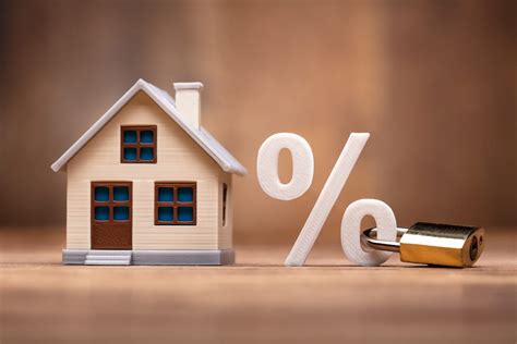 Mortgage rate lock: What it is and when to lock